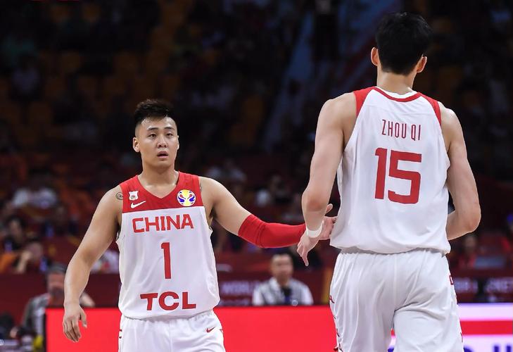 中国男篮热身赛vs塞尔维亚